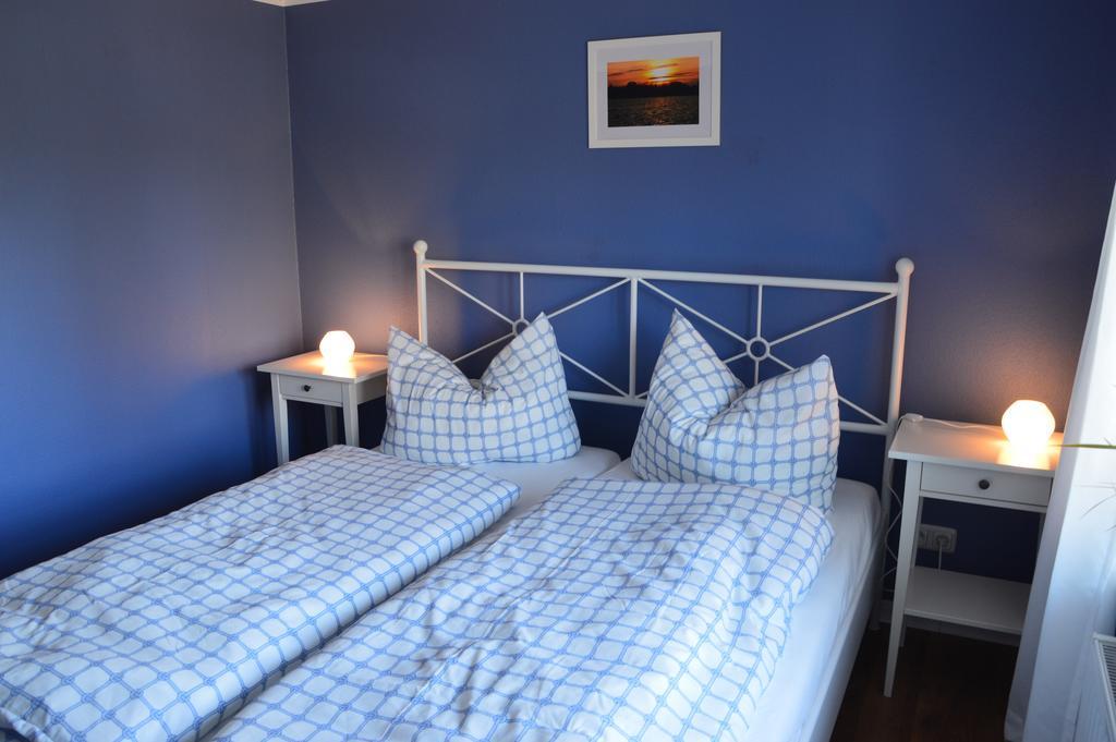 Ferienwohnung Gänsemarkt Born Zimmer foto